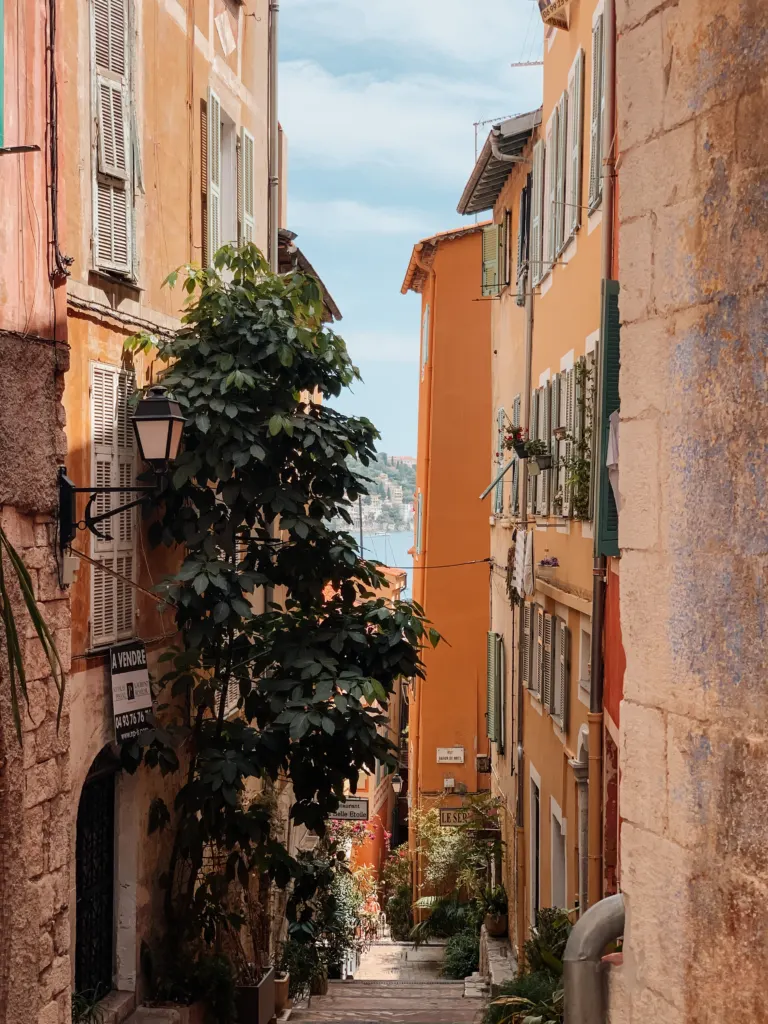 Narrow alleys in Villefranche-Sur-Mêr, Provence