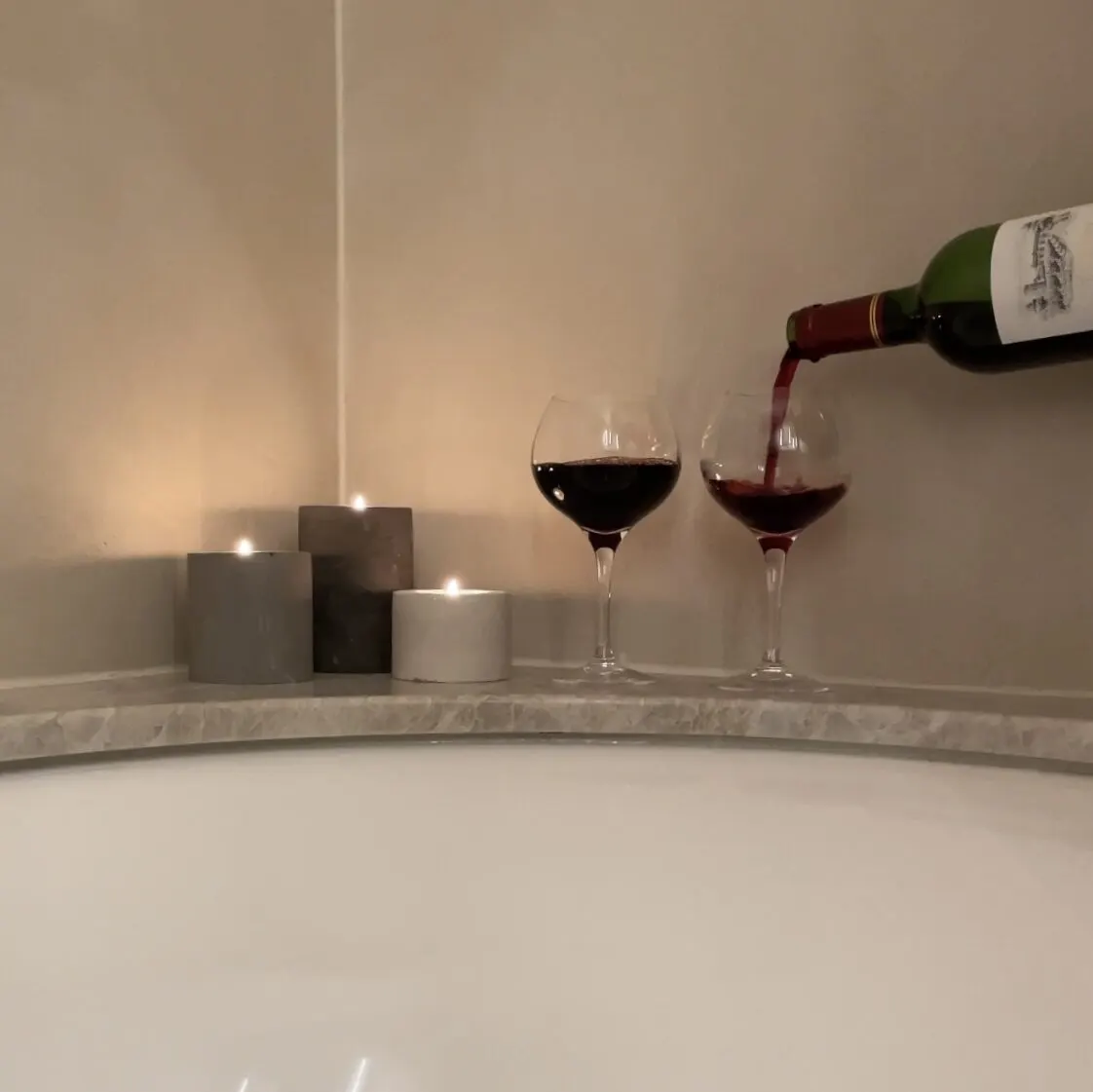 Date ideas: spa night