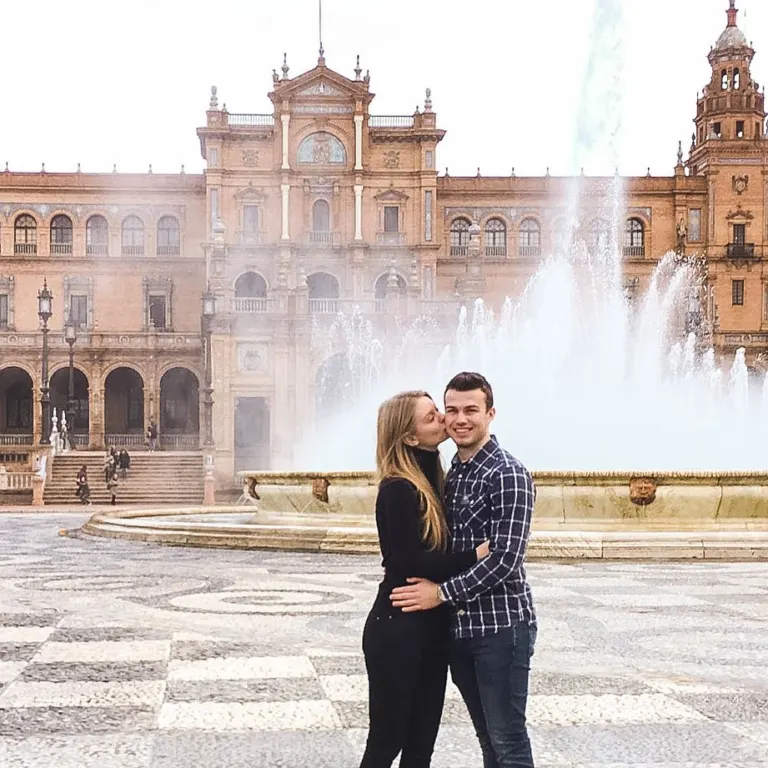 Seville travel guide: Plaza de España, patios and tapas nights